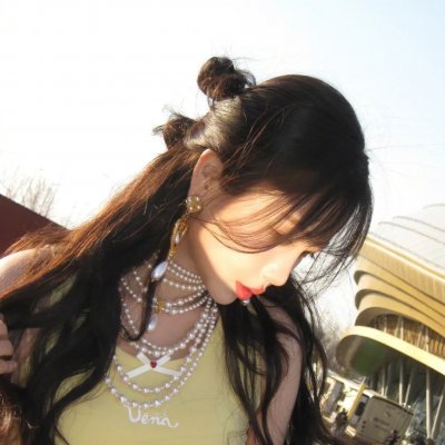 汽车女窃贼